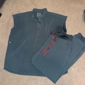 Figs Scrub Set in Bonsai